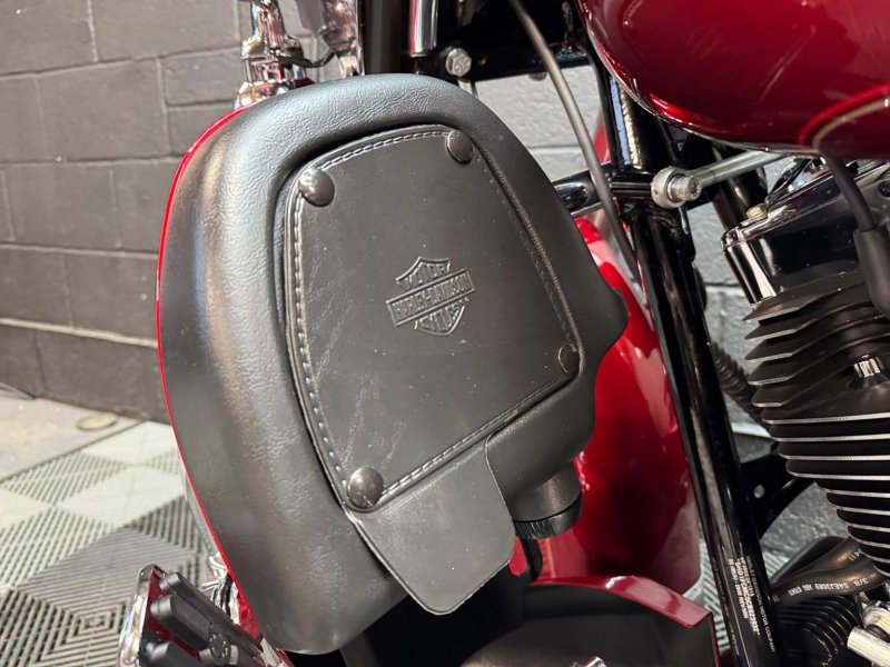 HARLEY-DAVIDSON Touring