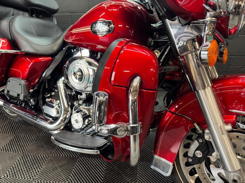 HARLEY-DAVIDSON Touring