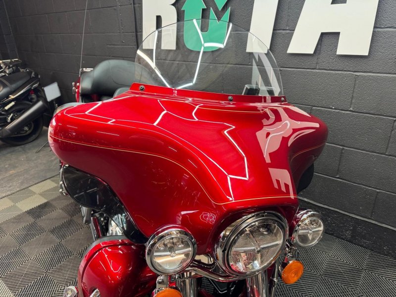 HARLEY-DAVIDSON Touring
