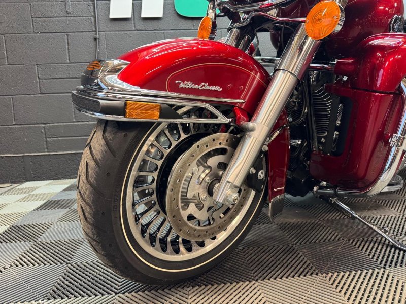 HARLEY-DAVIDSON Touring