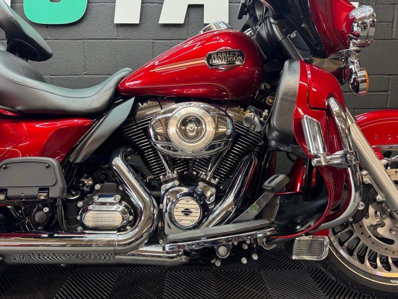 HARLEY-DAVIDSON Touring