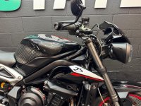 TRIUMPH STREET TRIPLE 765