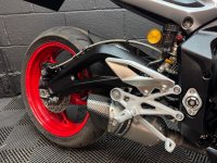 TRIUMPH STREET TRIPLE 765
