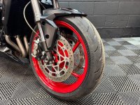 TRIUMPH STREET TRIPLE 765