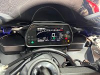 YAMAHA R1