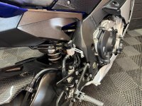 YAMAHA R1