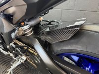 YAMAHA R1