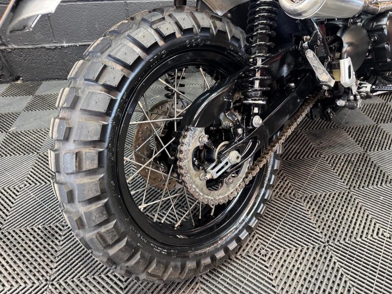 TRIUMPH Scrambler