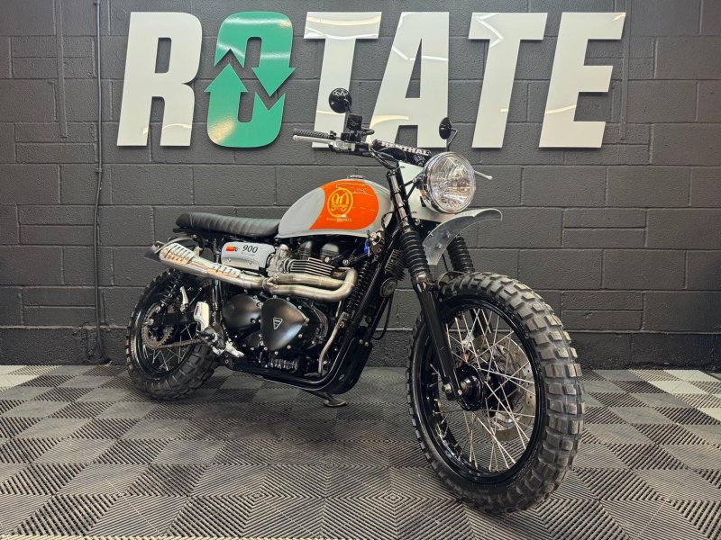 TRIUMPH Scrambler