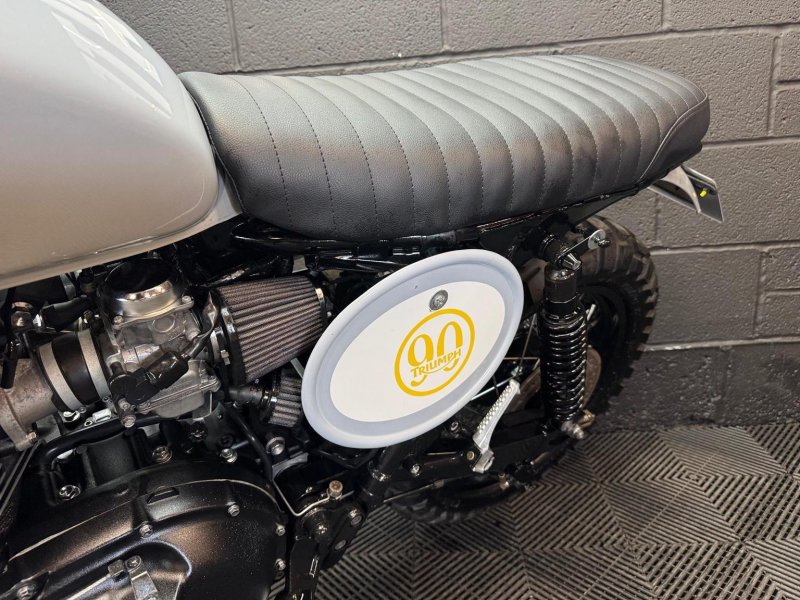 TRIUMPH Scrambler