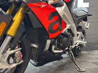 APRILIA Tuono 1100 V4
