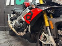 APRILIA Tuono 1100 V4