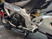 APRILIA Tuono 1100 V4