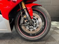 TRIUMPH DAYTONA 675