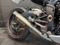 TRIUMPH DAYTONA 675