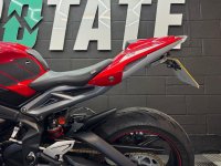 TRIUMPH DAYTONA 675