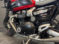 TRIUMPH SPEED TWIN
