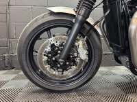 TRIUMPH SPEED TWIN