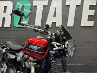 TRIUMPH SPEED TWIN