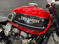 TRIUMPH SPEED TWIN