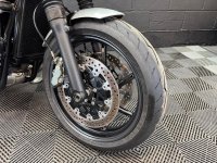 TRIUMPH SPEED TWIN