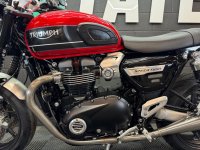 TRIUMPH SPEED TWIN