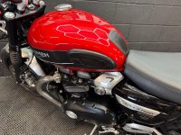 TRIUMPH SPEED TWIN