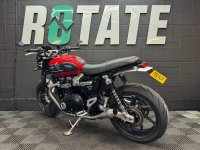 TRIUMPH SPEED TWIN