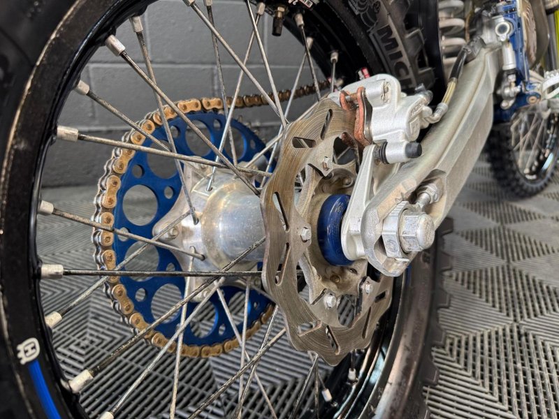 HUSQVARNA FE