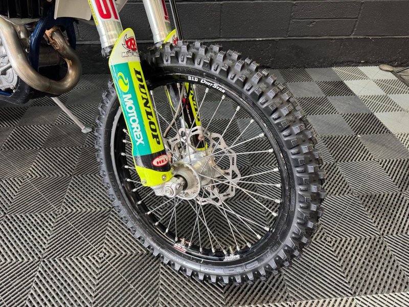 HUSQVARNA FE