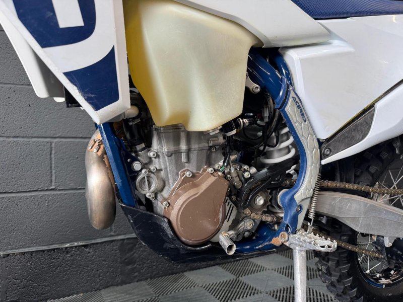 HUSQVARNA FE