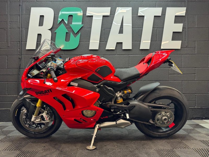 DUCATI PANIGALE V4S