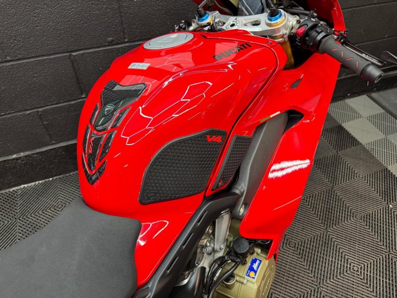 DUCATI PANIGALE V4S
