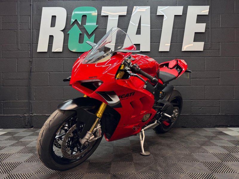 DUCATI PANIGALE V4S