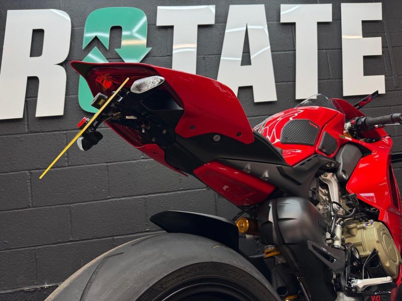 DUCATI PANIGALE V4S