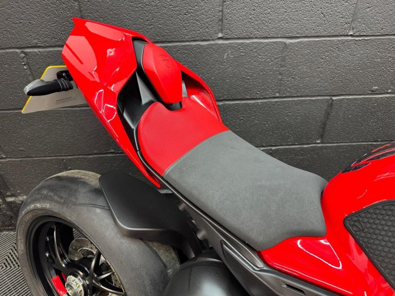 DUCATI PANIGALE V4S
