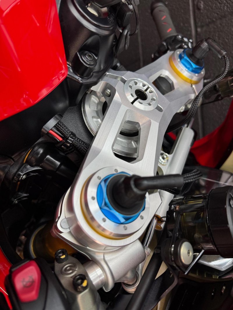 DUCATI PANIGALE V4S