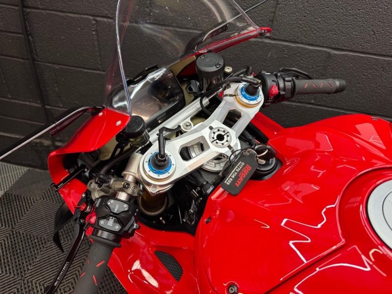 DUCATI PANIGALE V4S