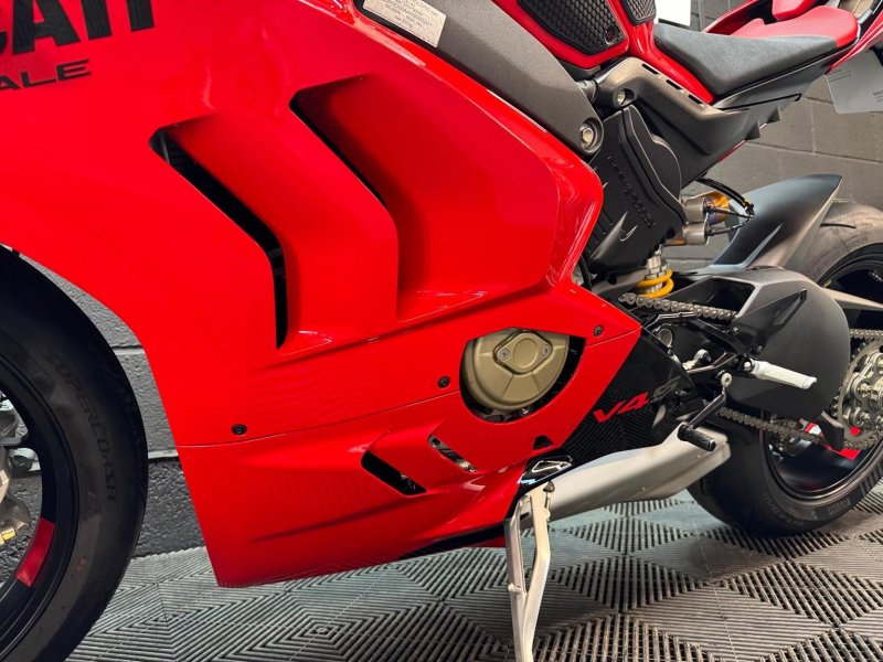 DUCATI PANIGALE V4S