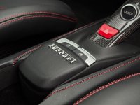 FERRARI 488