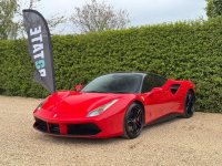 FERRARI 488