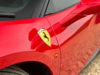 FERRARI 488