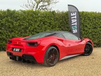 FERRARI 488