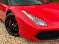 FERRARI 488