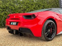 FERRARI 488