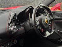 FERRARI 488