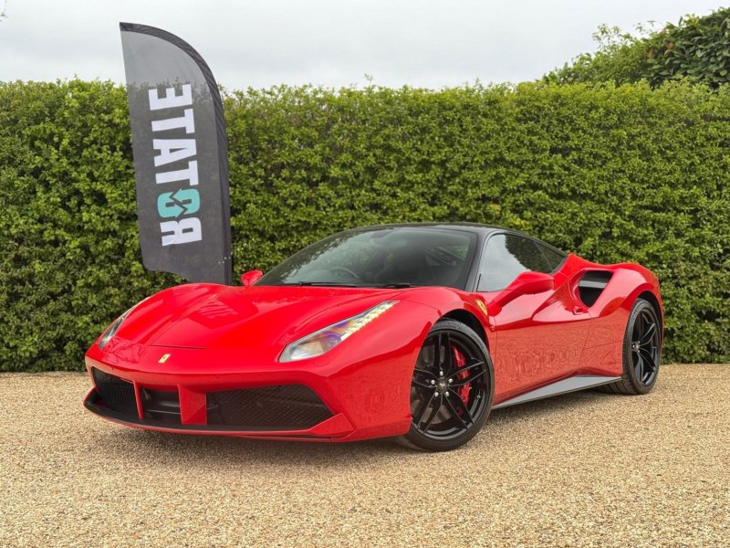 FERRARI 488