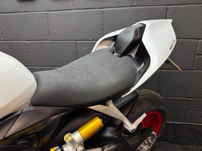 DUCATI PANIGALE V2
