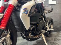 MV AGUSTA BRUTALE 800