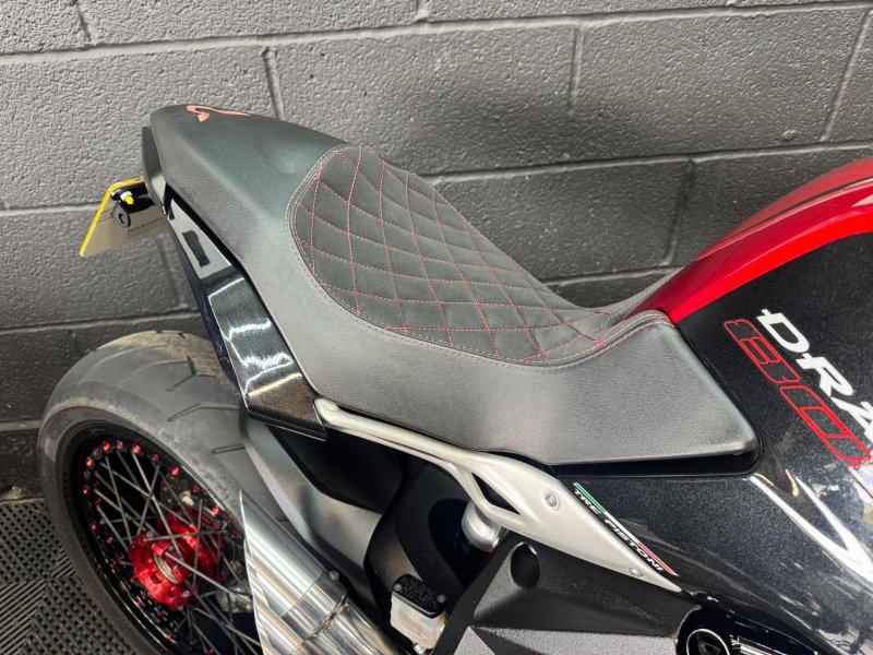 MV AGUSTA BRUTALE 800